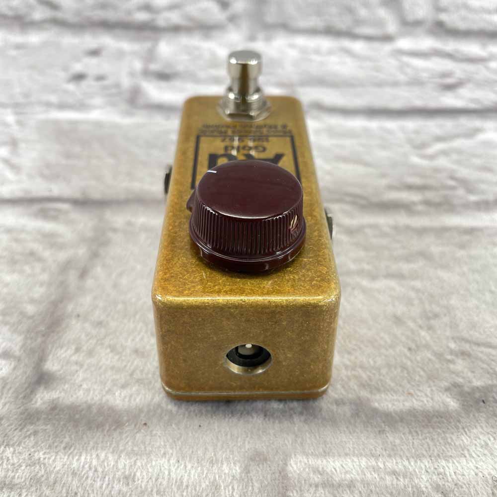 Used:  Mythos Pedals AU-79 Fuzz Pedal - Gold