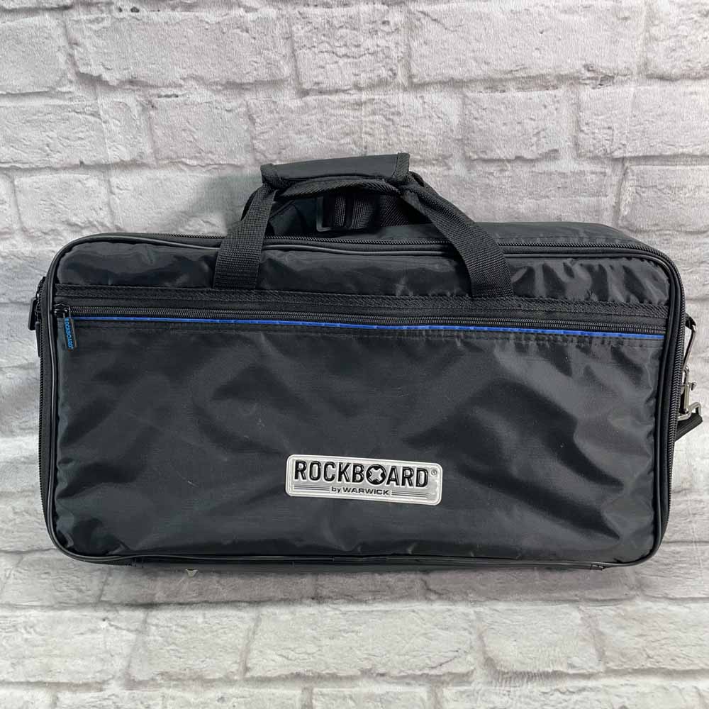 Used:  RockBoard Tres 3.1 Pedalboard w/bag