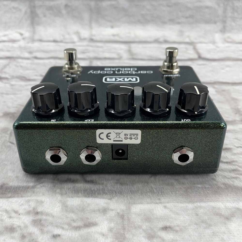 Used:  MXR Carbon Copy Deluxe Analog Delay Pedal