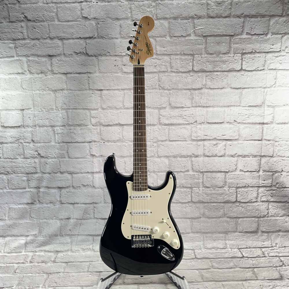 Used:  Squier Affinity Stratocaster - Black