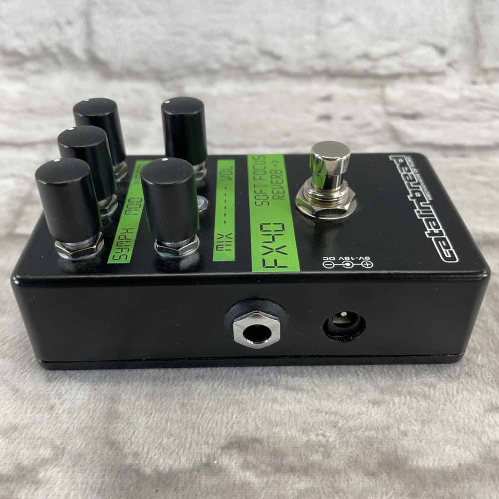 Used:  Catalinbread FX40 Soft Focus Reverb Pedal