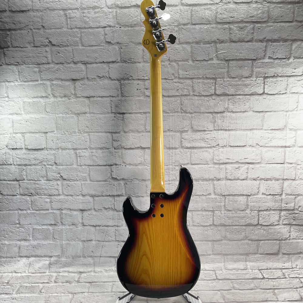 Used:  G&L Guitars Tribute Series LB-100 Bass Guitar