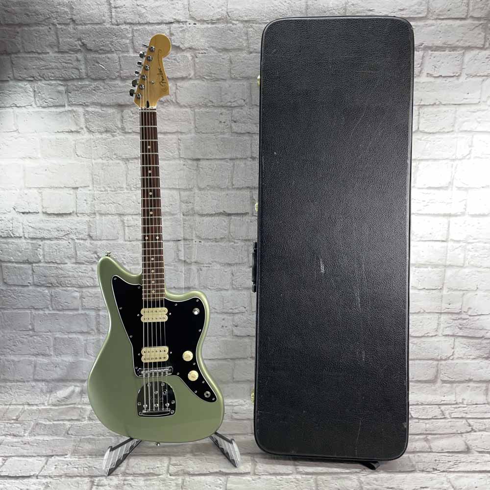 Used:  Fender Player Jazzmaster Electric Guitar - Green