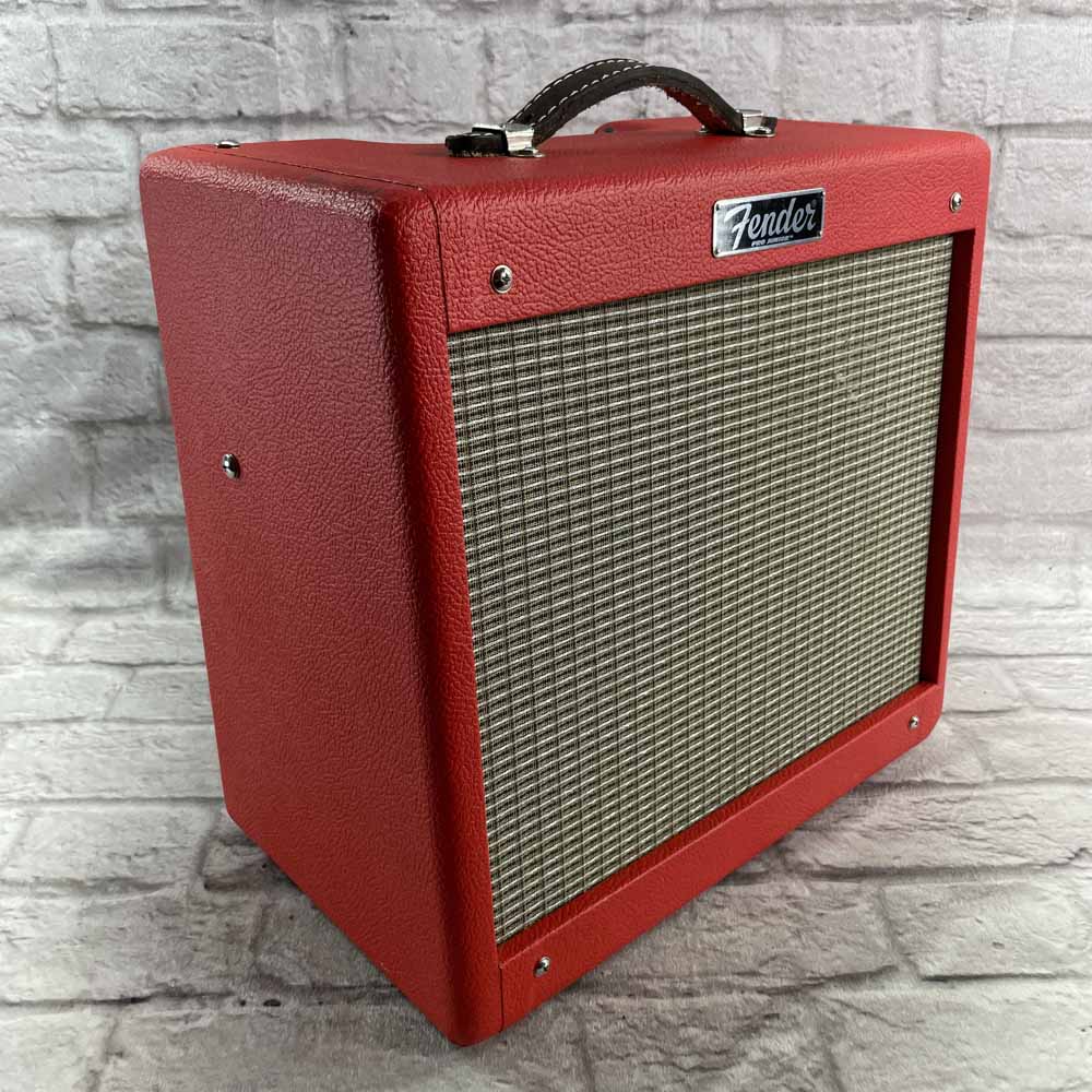 Used:  Fender Pro Jr IV 15 Watt Limited Edition - Red