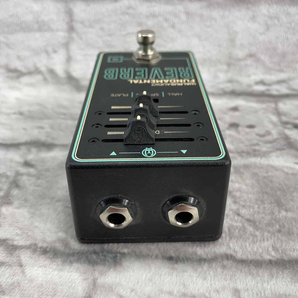 Used:  Walrus Audio Fundamental Series Reverb Pedal