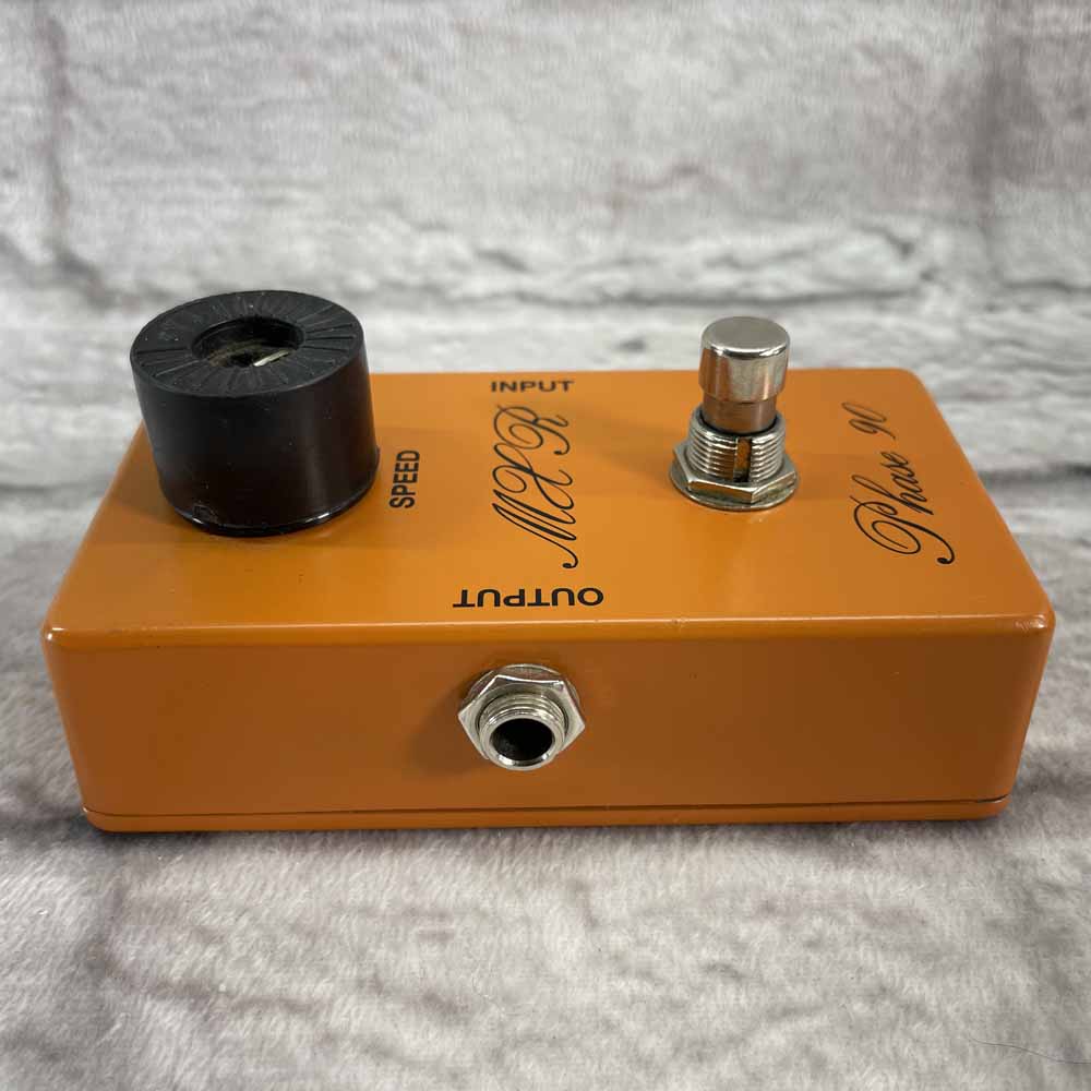 Used:  MXR Script Phase 90