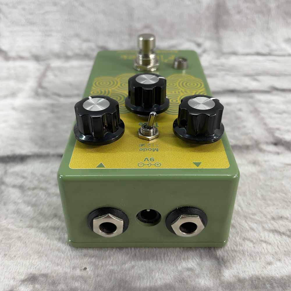 Used:  EarthQuaker Devices Plumes Small Signal Shredder