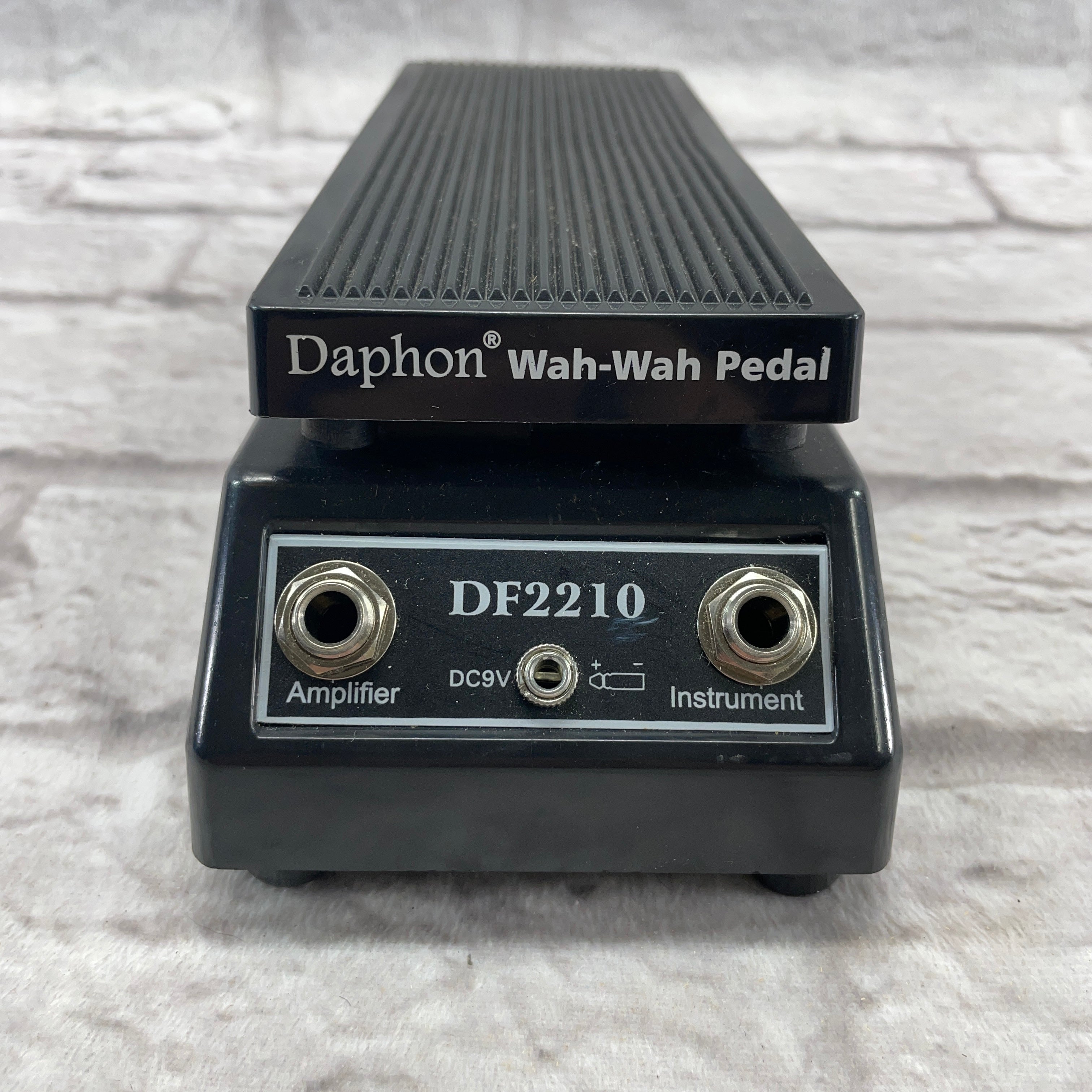 Used:  Daphon DF2210 Wah-Wah Pedal