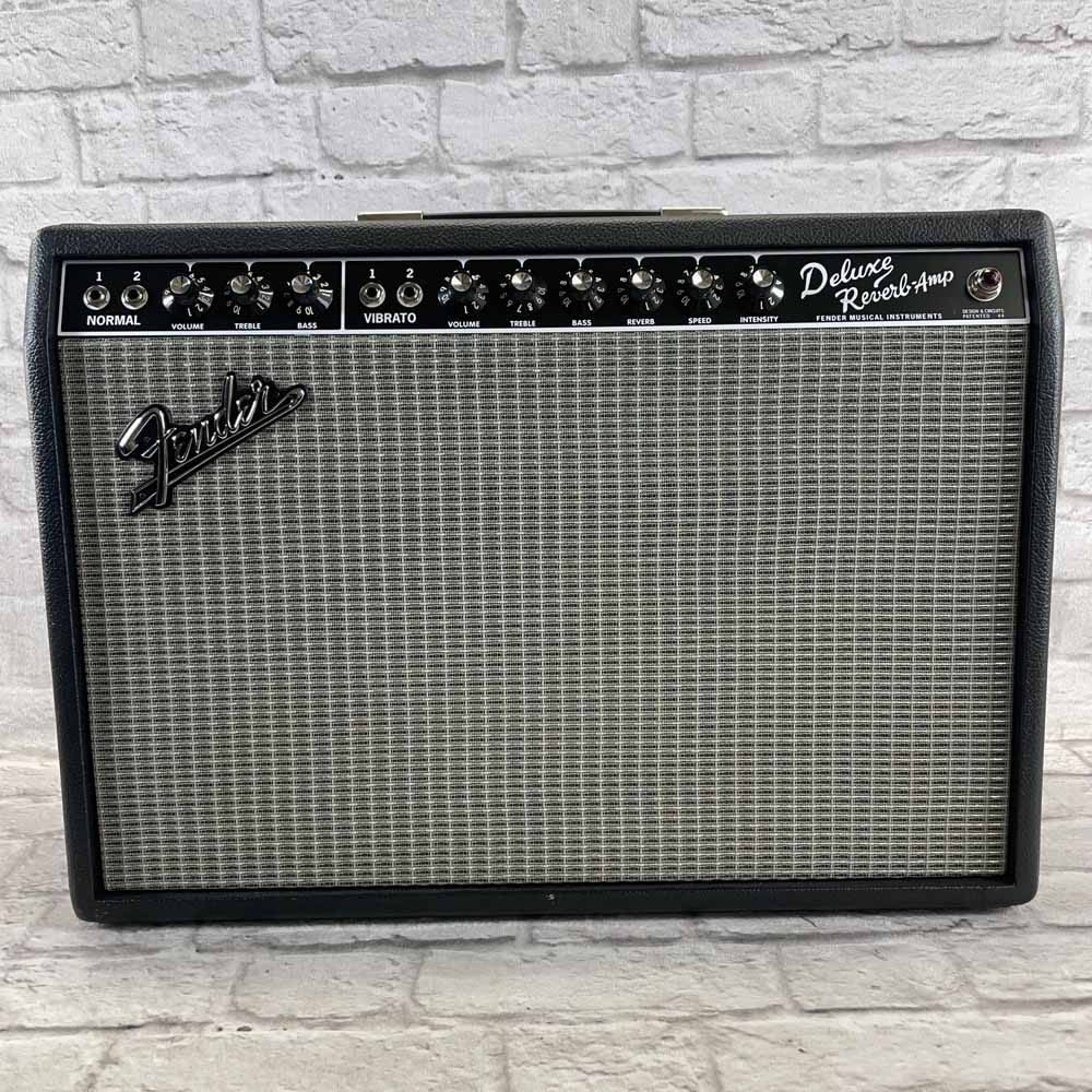 Used:  Fender '65 Deluxe Reverb Reissue 22-watt Guitar Amplifier