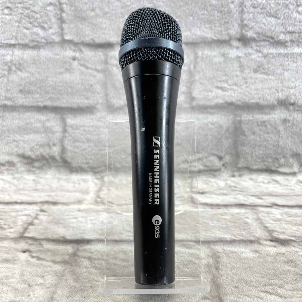 Used:  Sennheiser e935 Handheld Cardioid Dynamic Vocal Microphone