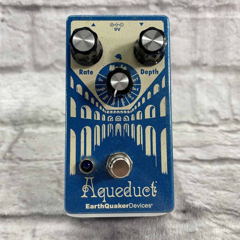 Used:   EarthQuaker Devices Aqueduct Vibrato Pedal