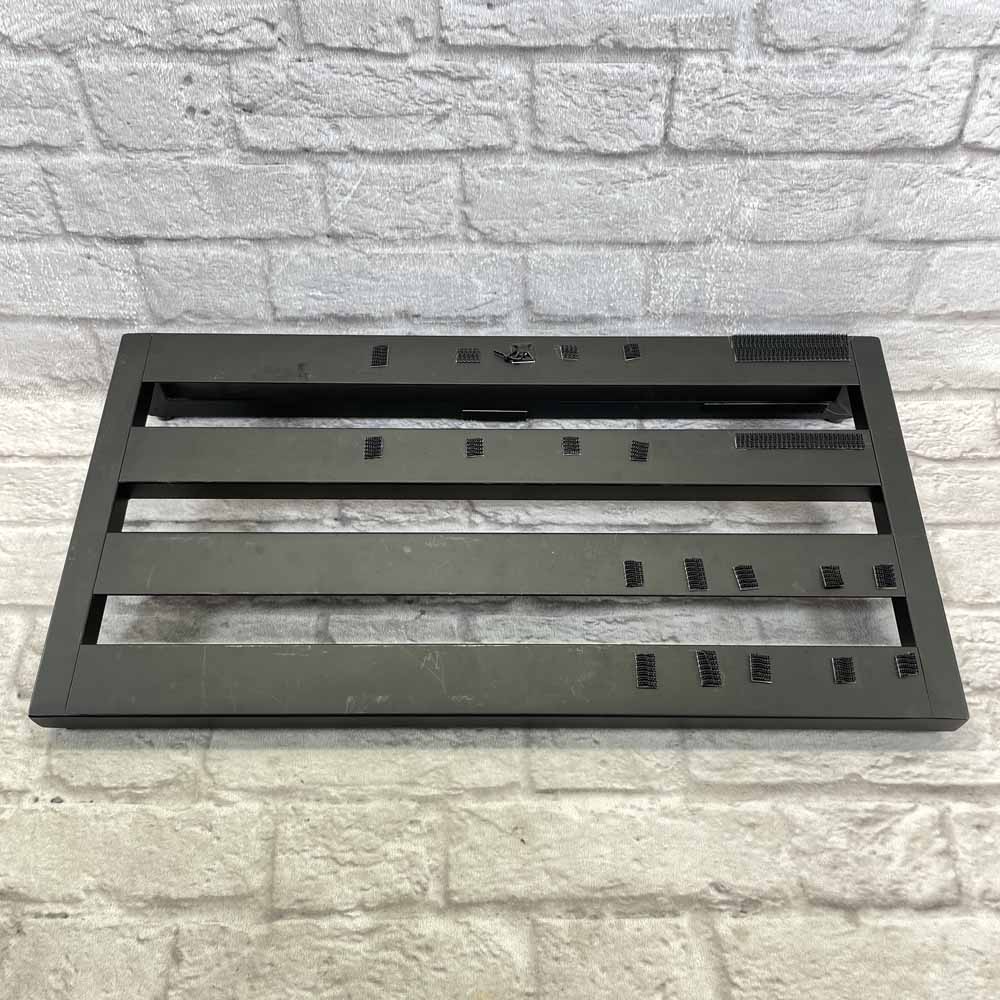Used:  Pedaltrain Classic 2 Pedal Board with Soft Case