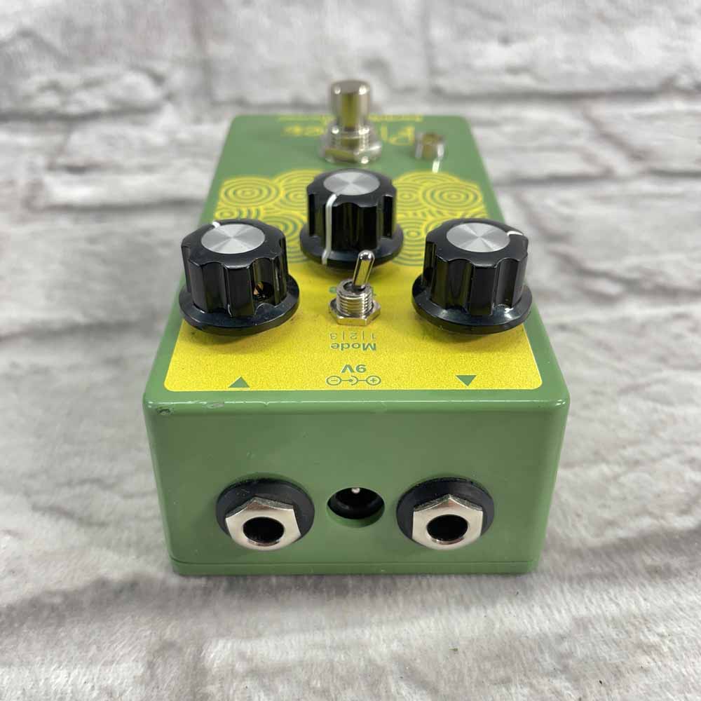 Used:  EarthQuaker Devices Plumes Small Signal Shredder