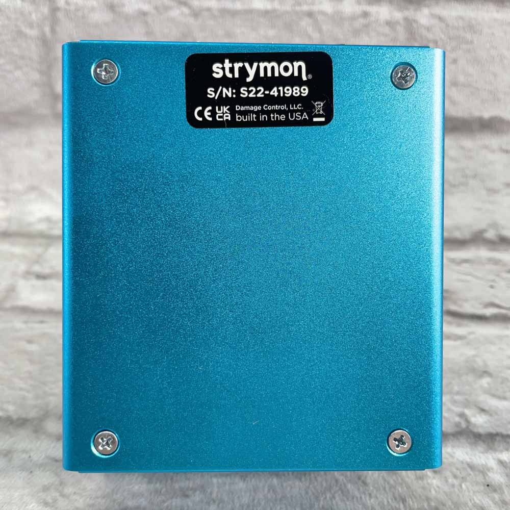 Used:  Strymon blueSky Reverberator Pedal V2