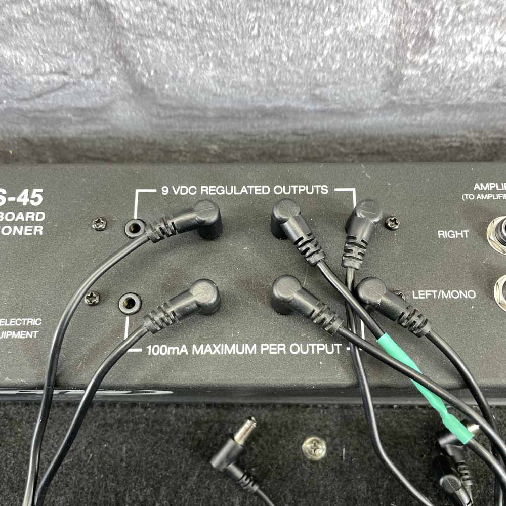 Used:  SKB PS-45 Pedalboard