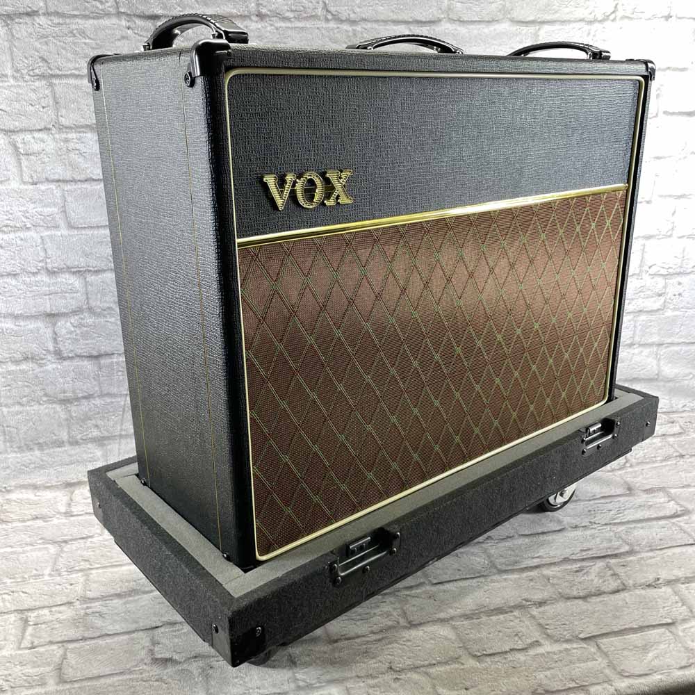 Used:  VOX AC30CC2X Custom Classic 2x12 Guitar Combo Amp