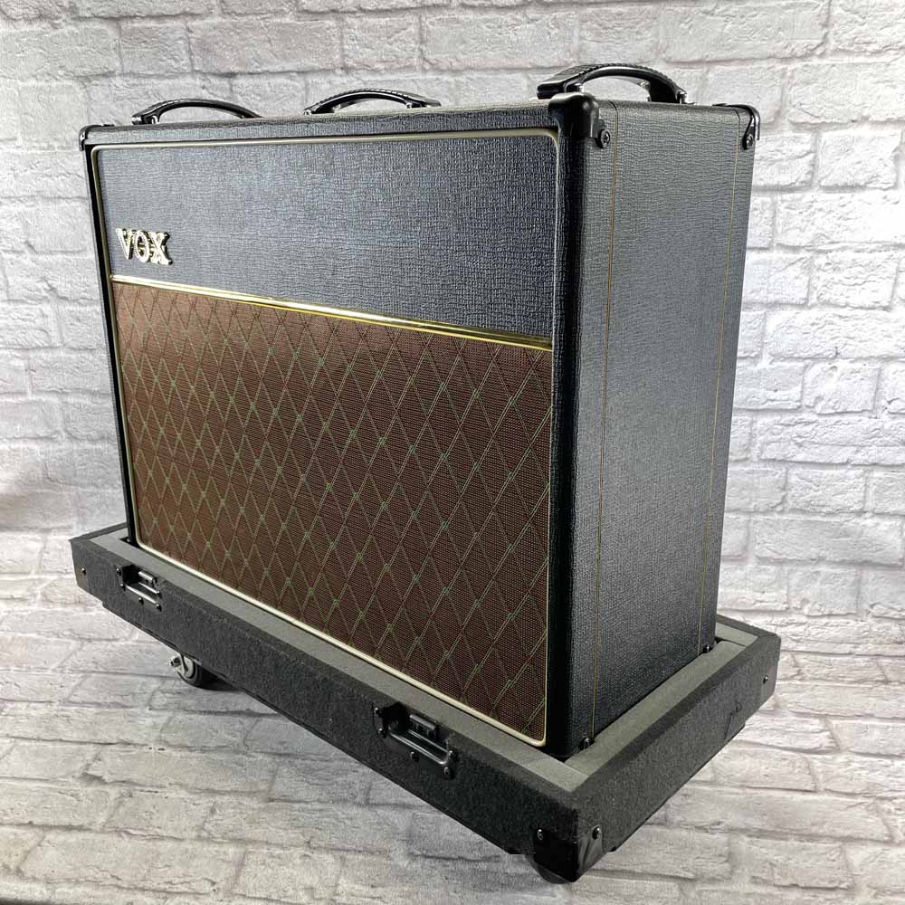 Used:  VOX AC30CC2X Custom Classic 2x12 Guitar Combo Amp