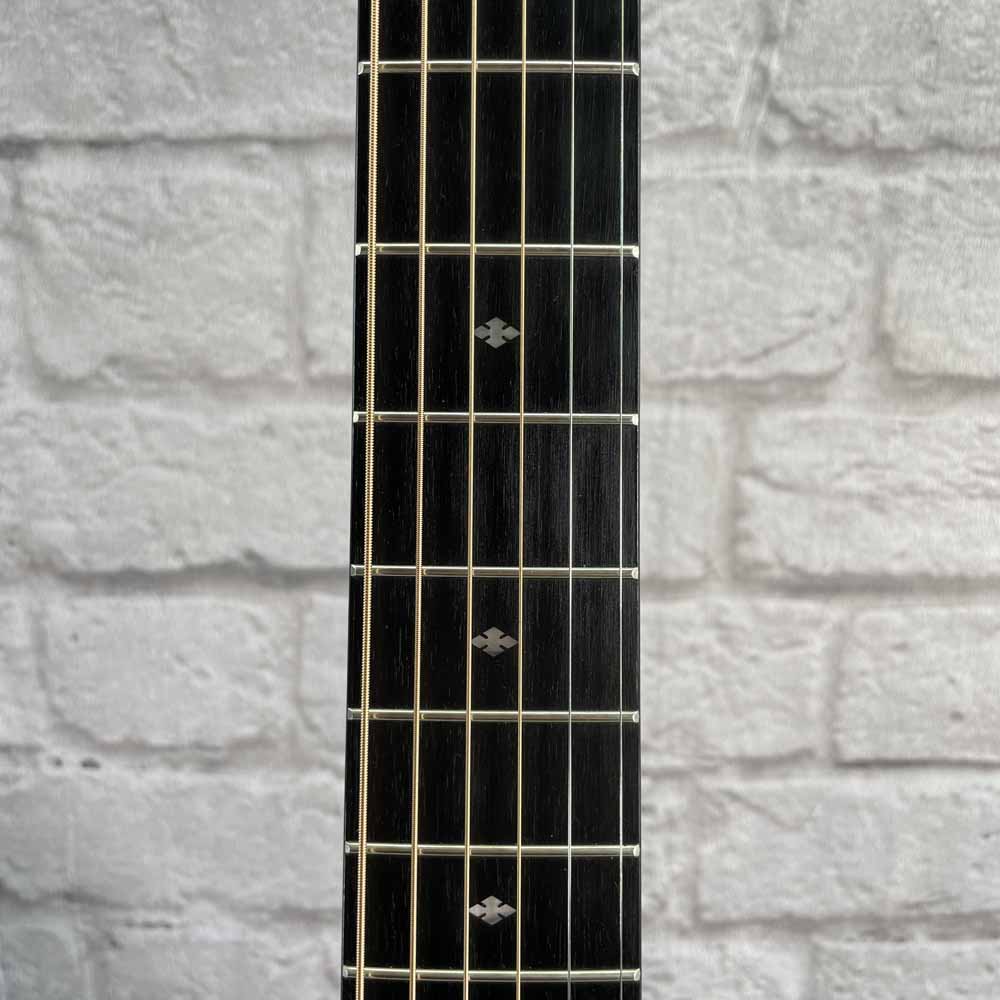 Used:  Taylor Guitars 322ce 12-fret Acoustic Guitar