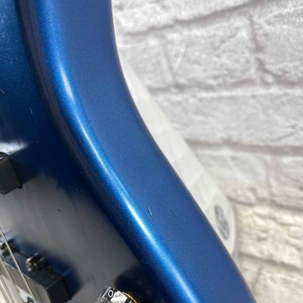 Used:  Yamaha BB404 Bass Guitar - Blue