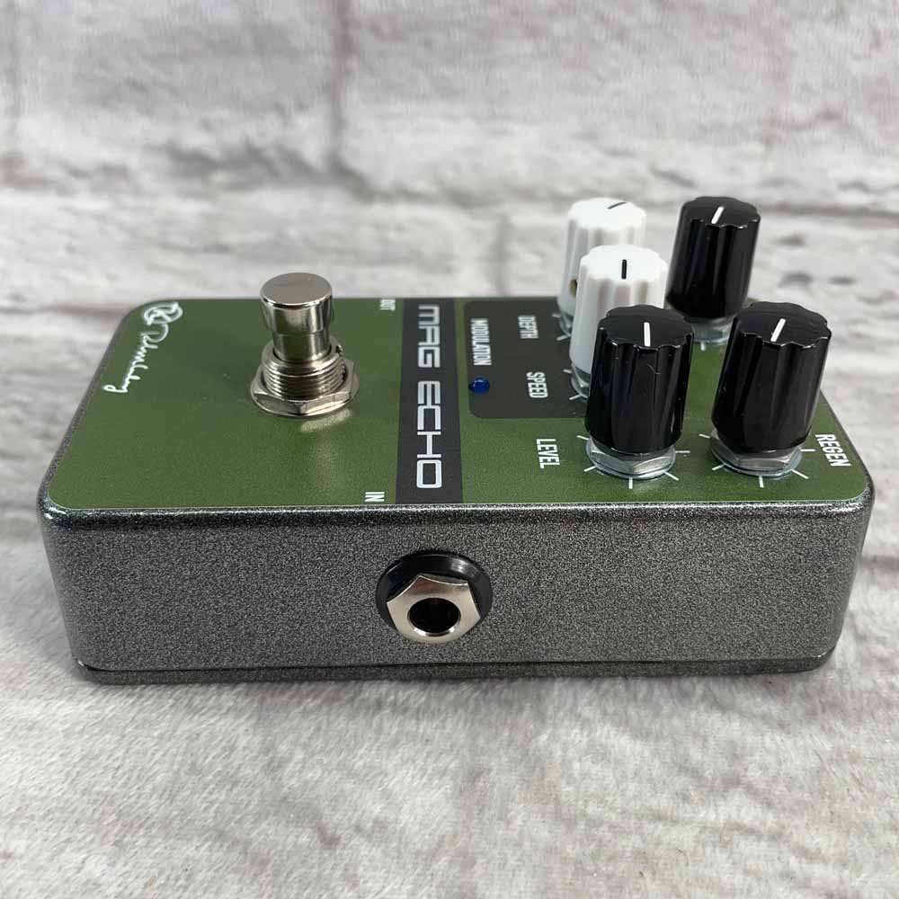 Used:  Keeley Magnetic Echo – Modulated Tape Echo Pedal