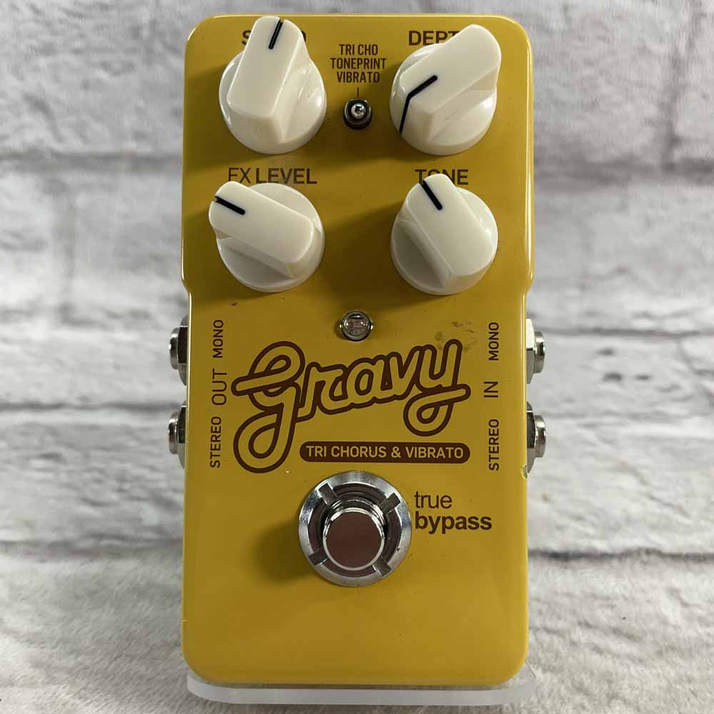 Used:  TC Electronic Gravity Tri Chorus & Vibrato Pedal