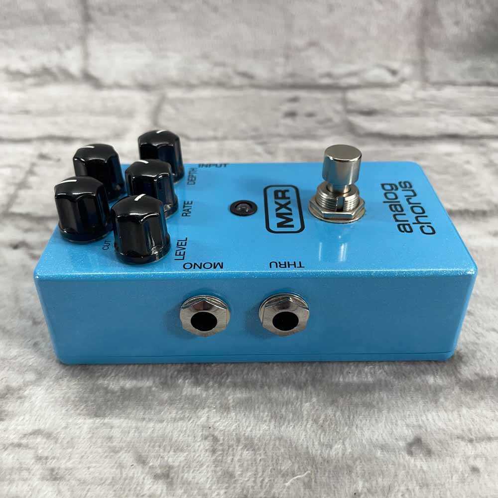 Used:  MXR M234 Analog Chorus Pedal