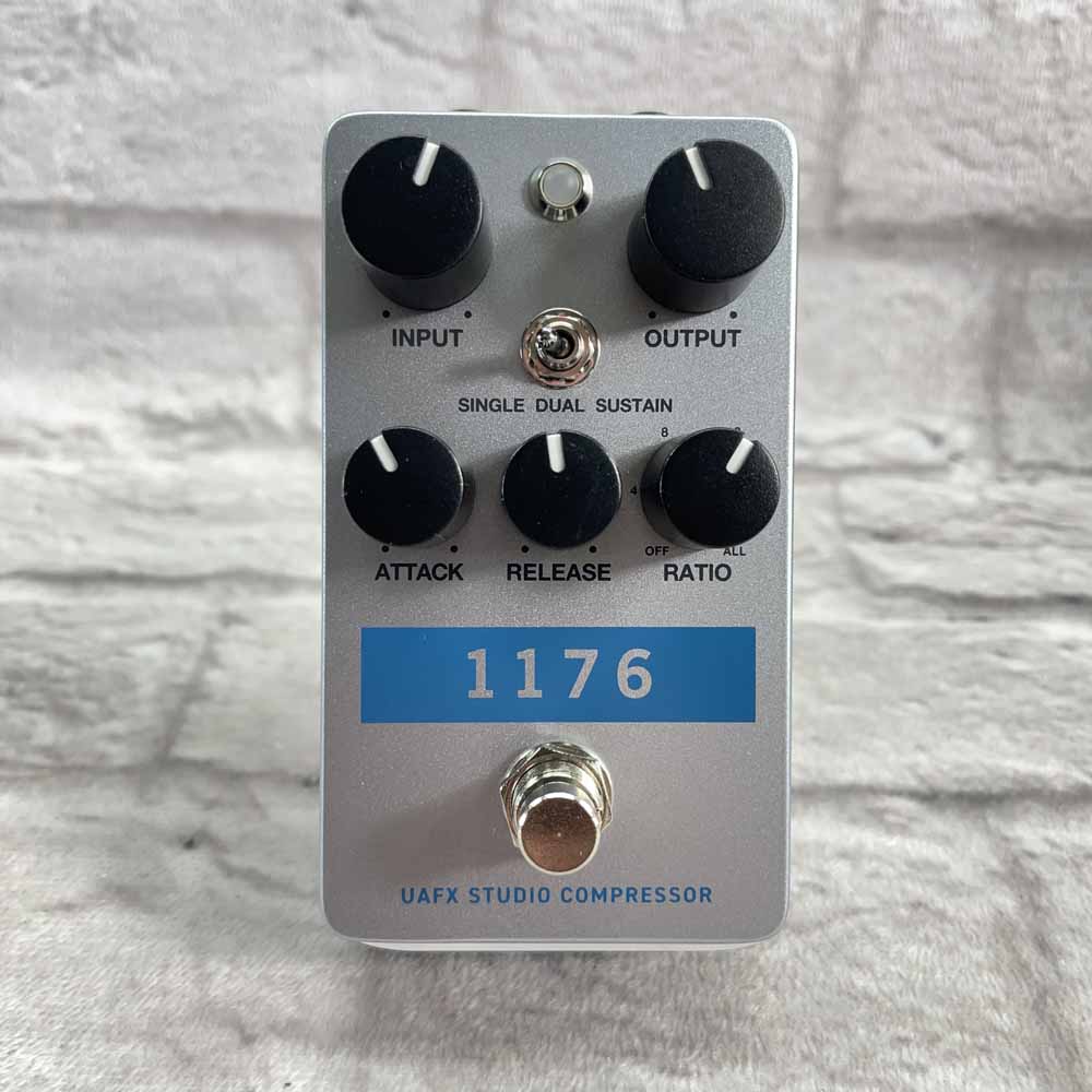 Used:  Universal Audio UAFX 1176 Studio Compressor Pedal