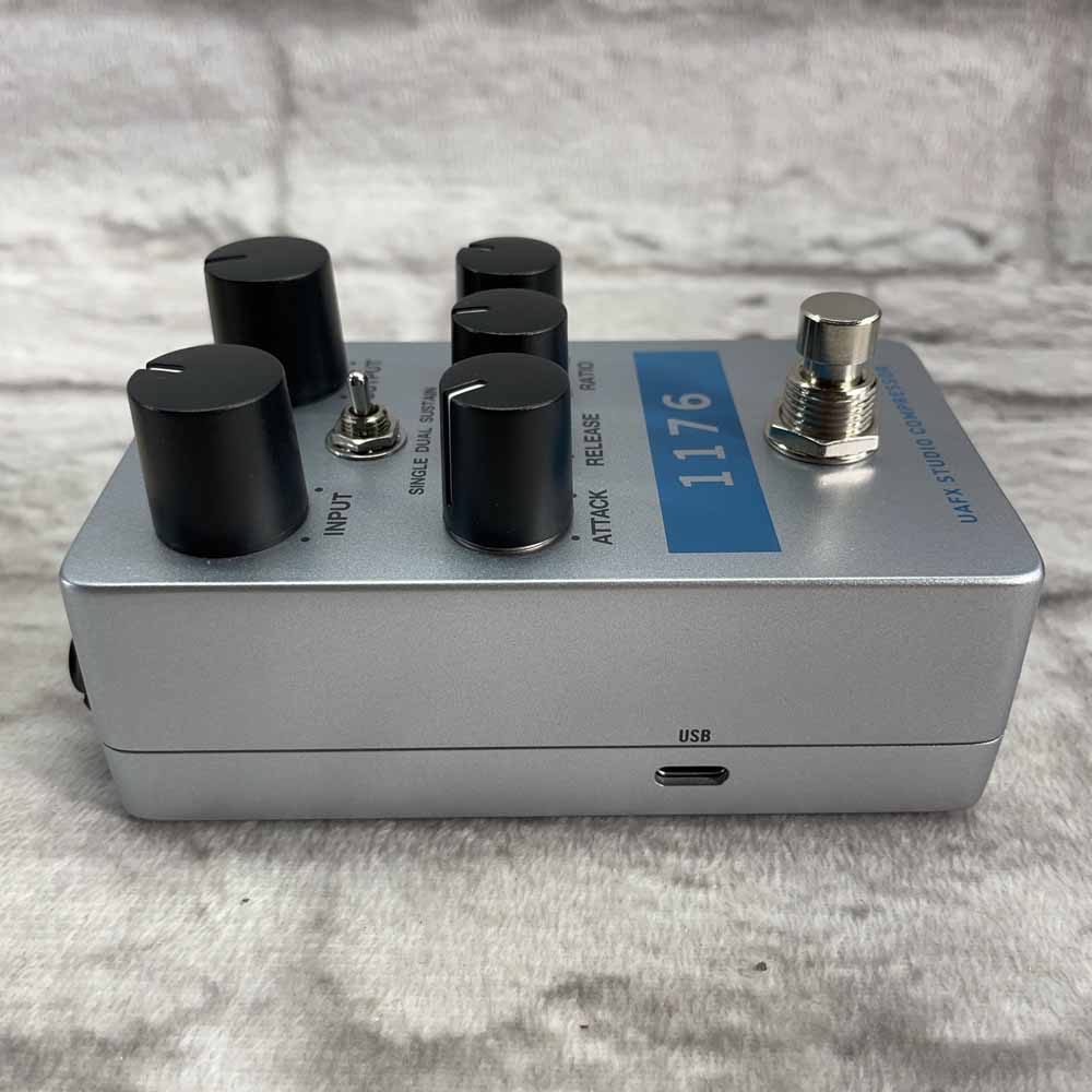 Used:  Universal Audio UAFX 1176 Studio Compressor Pedal