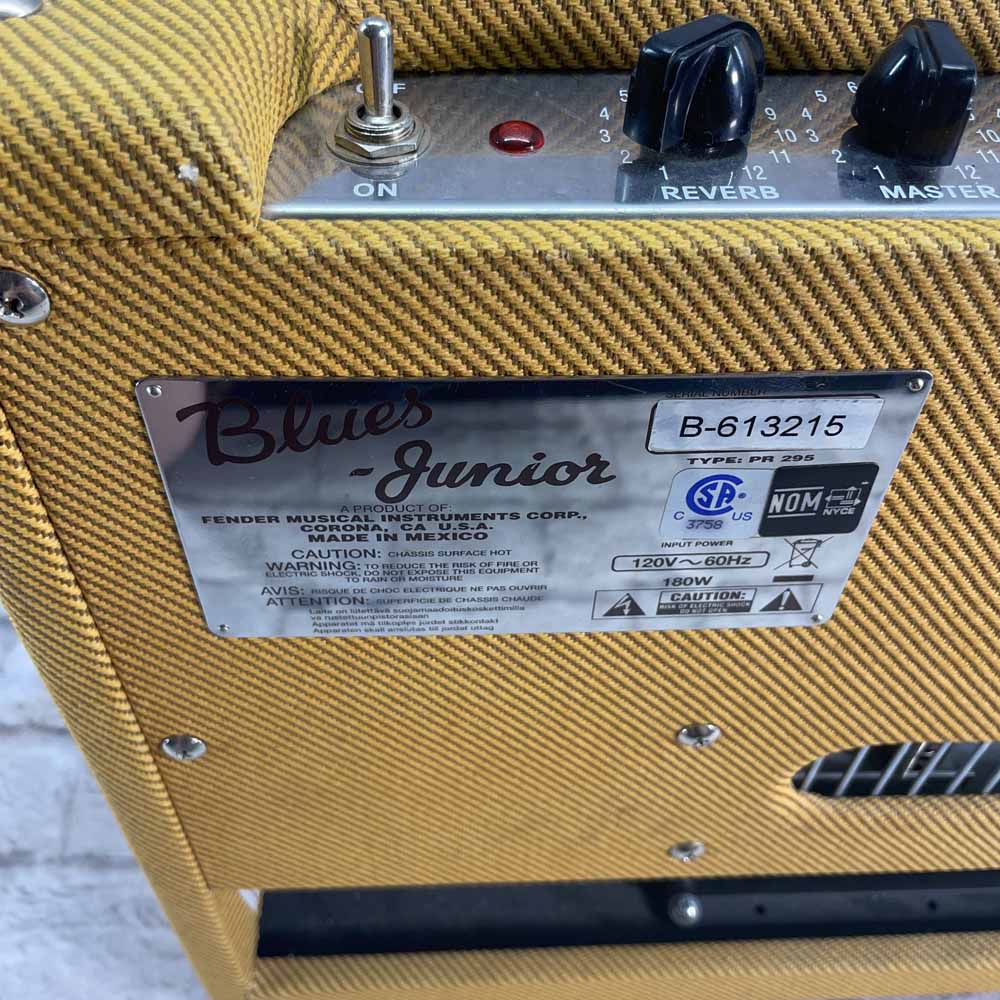 Used:  Fender Blues Jr 15 Watt Combo Amp - Tweed