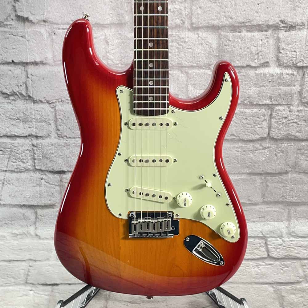 Used:  Squier Standard Stratocaster - Sienna Sunburst