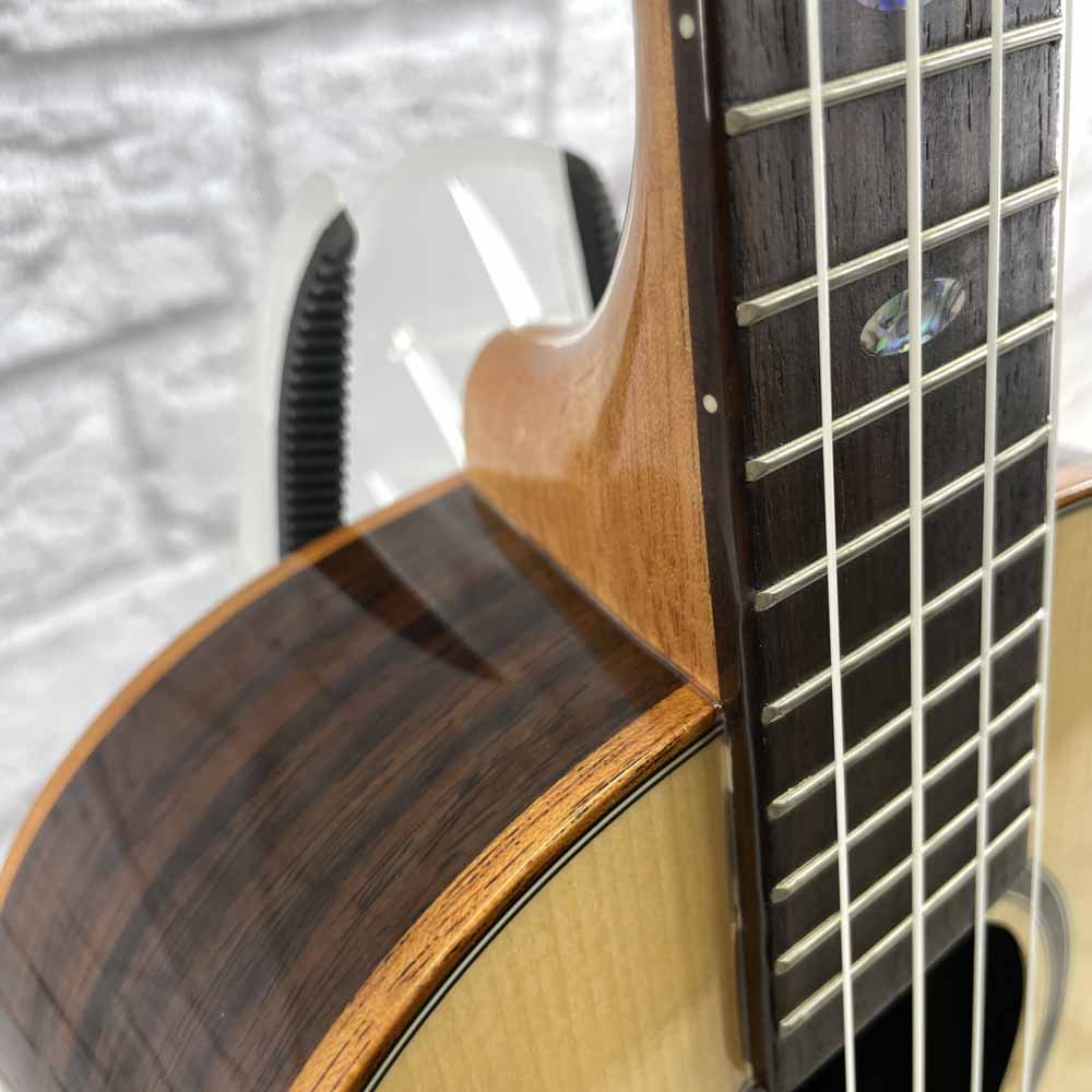 Used:  Kala Ukulele KA-SRMT-TR1 - Natural