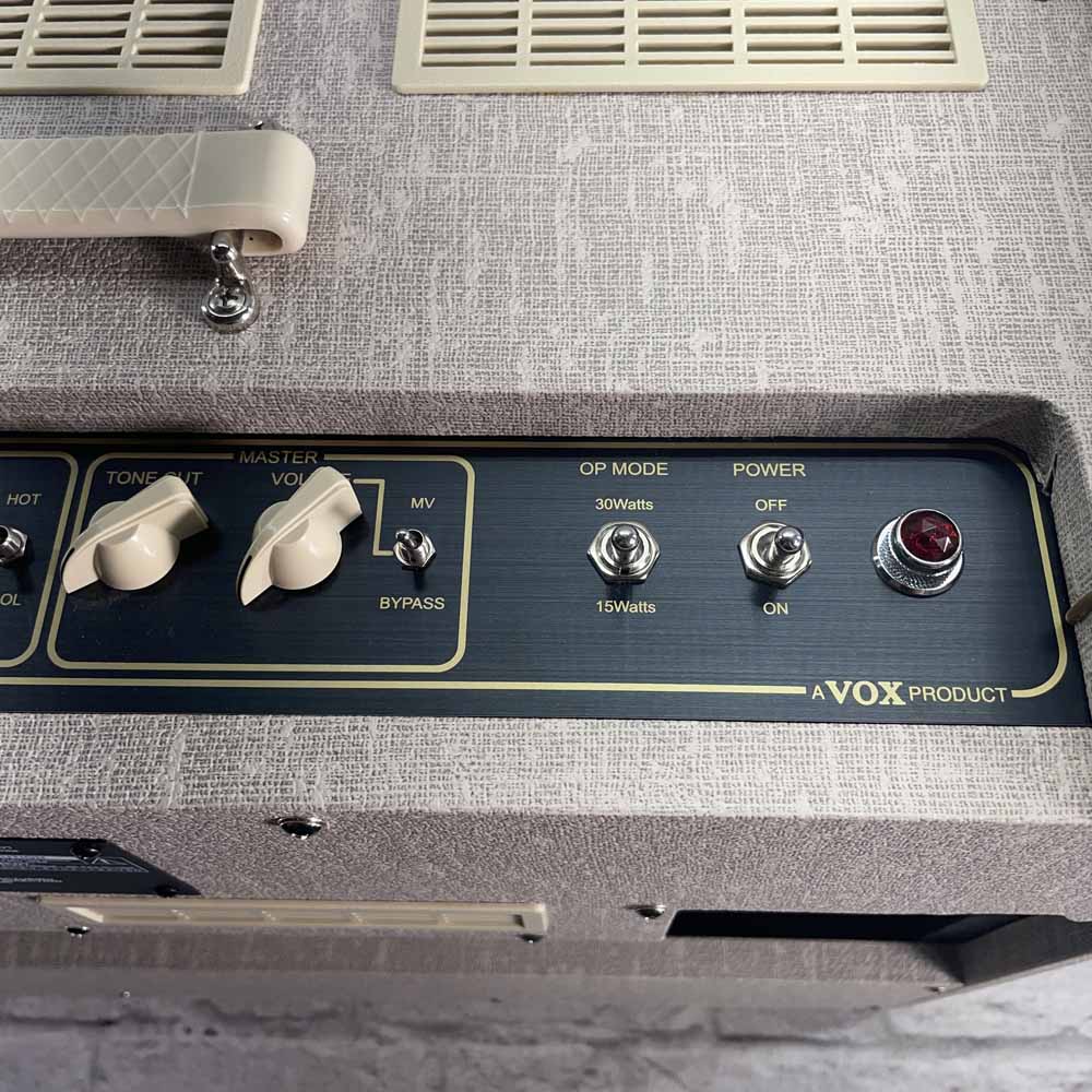 Used:  Vox AC30HW2 Hand Wired Guitar Amplifier