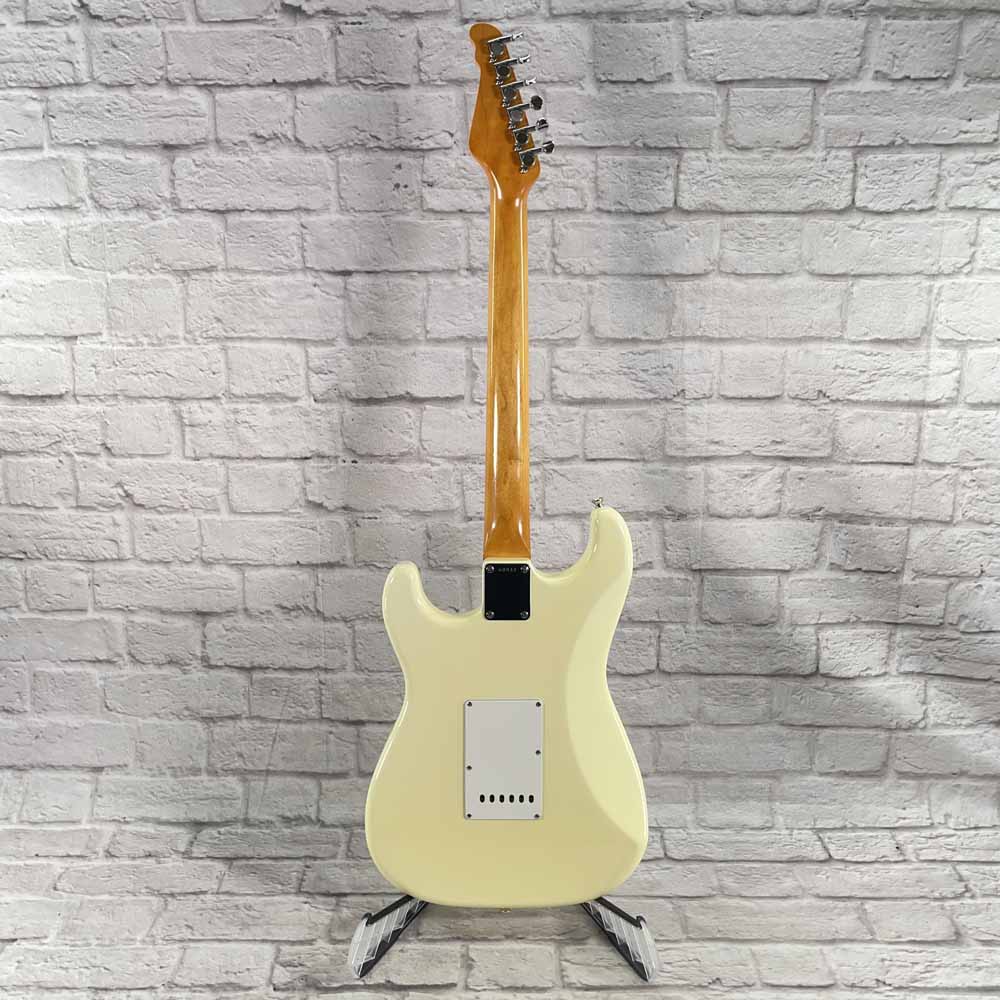 Used:  Slidemo "Edge" Stratocaster Electric Guitar