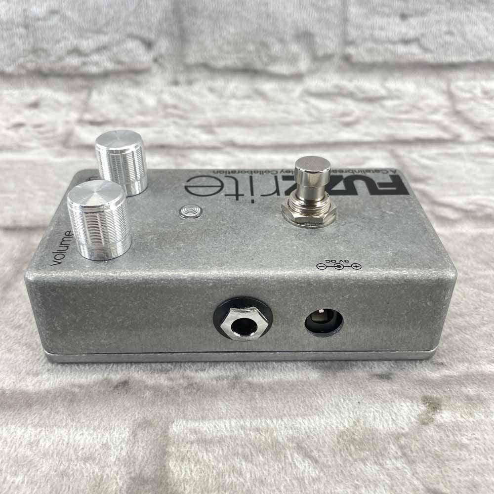 Used:  Catalinbread Fuzzrite 60's Style Fuzz/Distortion Pedal