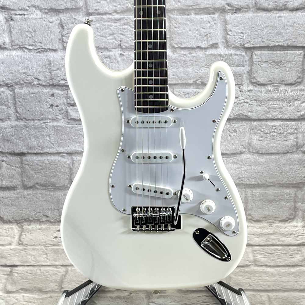 Used:  Harley Benton ST-20 WH Standard Series Electric Guitar - White