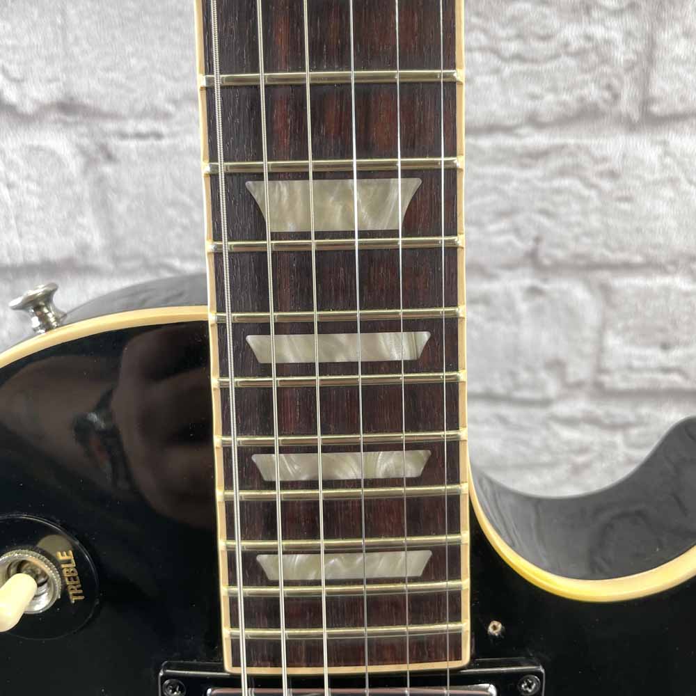 Used:  Gibson Traditional Les Paul  Electric Guitar - Black