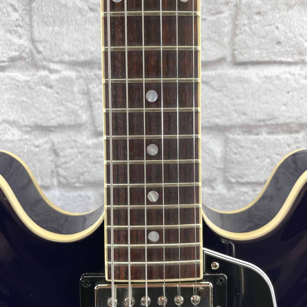 Used:  Gibson ES-335 w/Les Trem Electric Guitar - Plum
