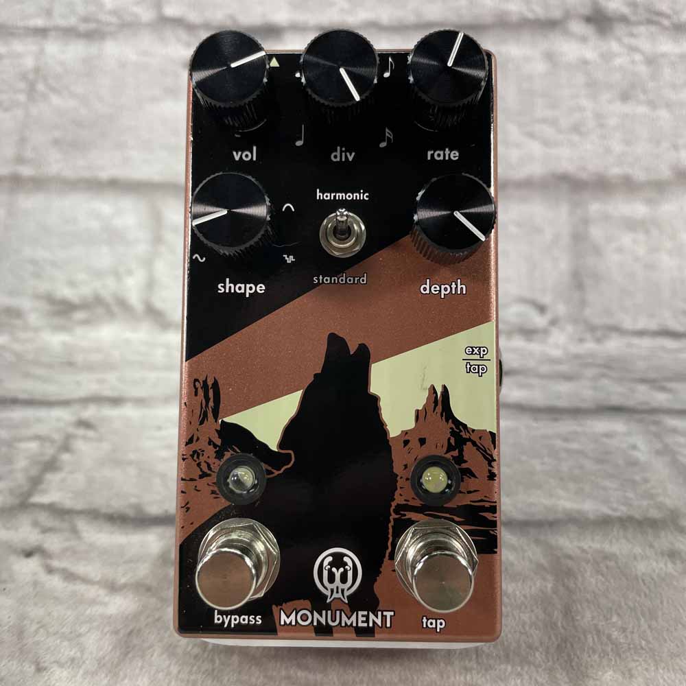 Used:  Walrus Audio Monument Harmonic Tremolo Pedal