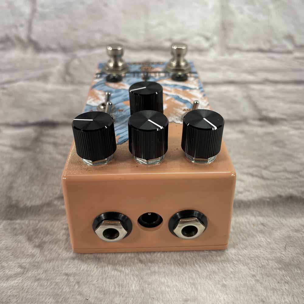 Used:  Walrus Audio Kangra Filter Fuzz Pedal