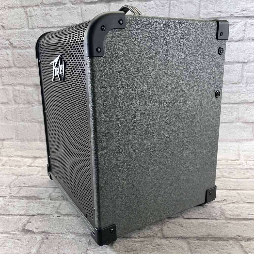 Used:  Peavey Max 100 - 100 Watt Bass Amp Combo
