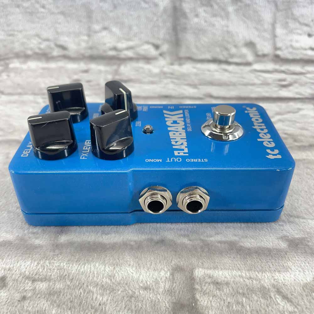 【美品】Flashback DELAY AND LOOPER 箱つき TC Electronic Flashback 2 Delay and Looper Pedal | Sweetwater