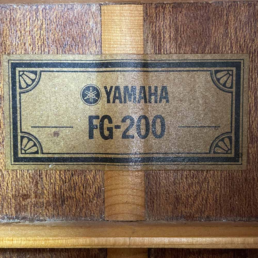 Used:  Yamaha FG-200 Acoustic Guitar - Natural