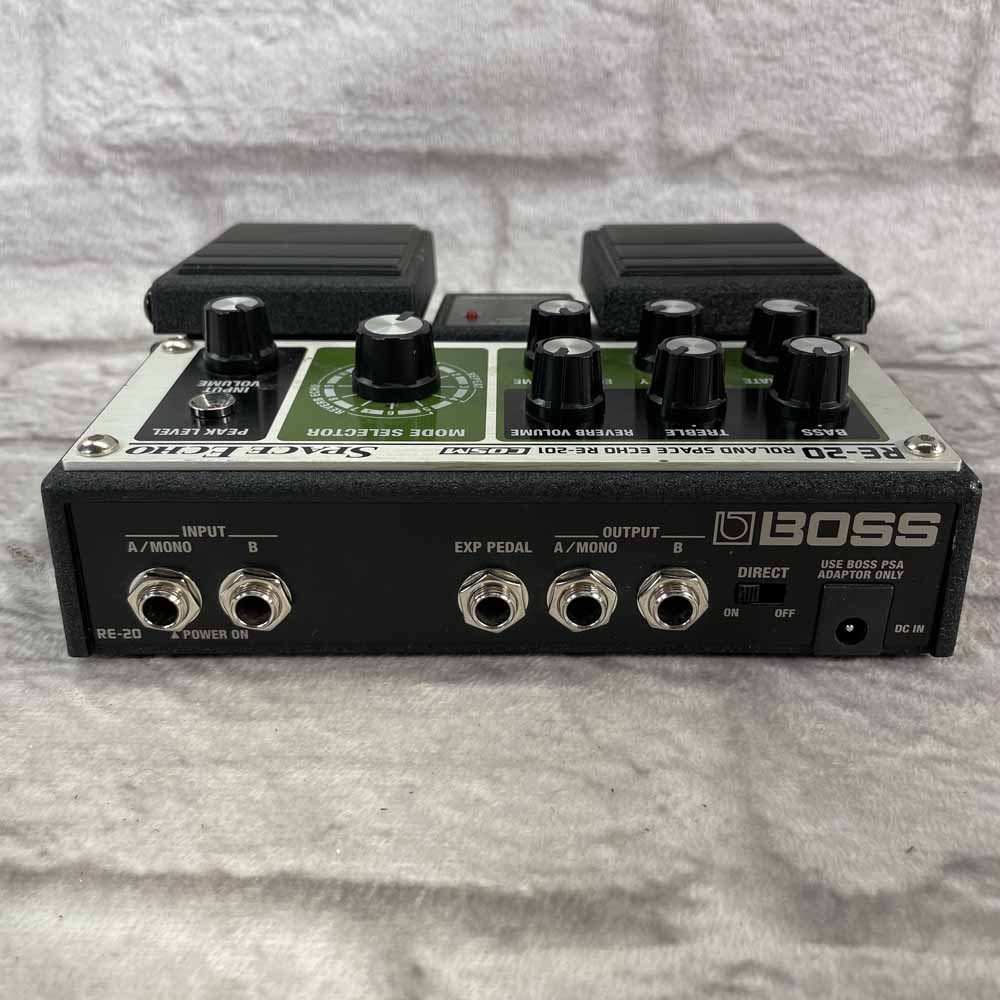 Used:  Boss RE-20 Roland Space Echo