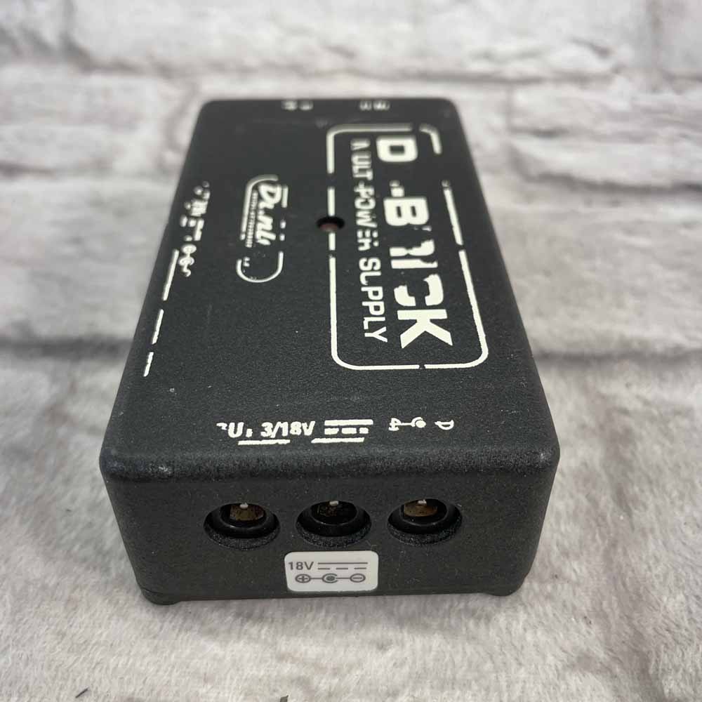 Used:  Dunlop DCB-10 DC Brick Power Supply 2010s - Black