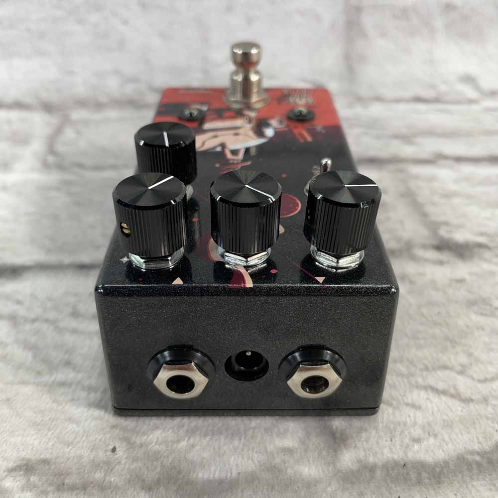 Used:  Walrus Audio Julia Chorus V2 (Luna Edition)