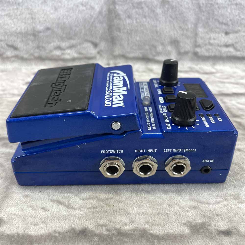 Used:  DigiTech JamMan Solo XT Stereo Looper/Phrase Sampler