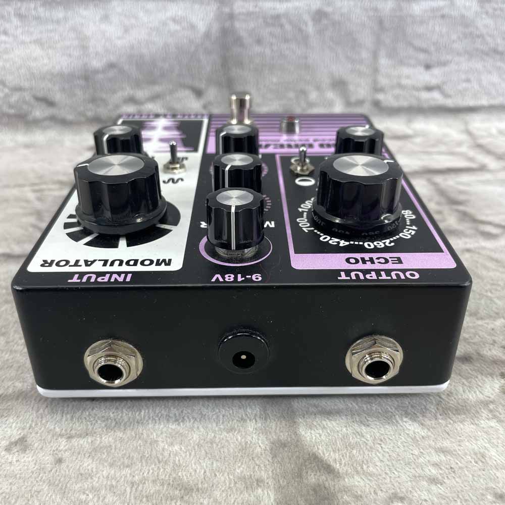 Used:  Death by Audio Echo Dream 2 Delay Pedal