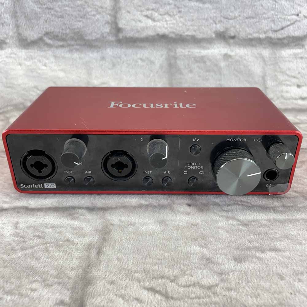 Used:  Focusrite Scarlett 2i2 3rd Gen Audio Interface