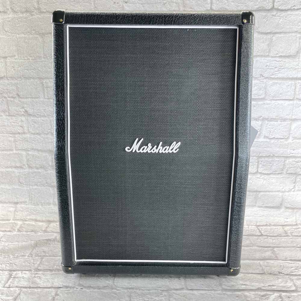 Used:  Marshall Amps MX212AR-U - 2x12 160W 8 Ohm Angled Cab