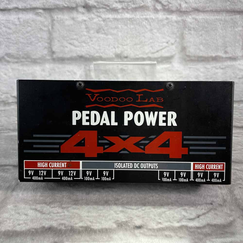 Used:  Voodoo Lab Pedal Power 4x4 w/ Cables & IEC